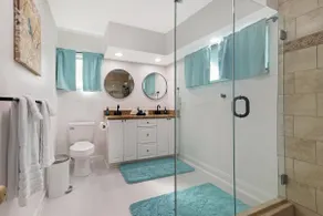 Heated pool, 5min->beach, games, JetTub, King bed - Image 4
