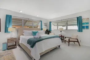 Heated pool, 5min->beach, games, JetTub, King bed - Image 3