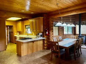 Country Cabin 25 Acres w/pond - Image 4