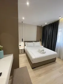 Luxury City Center Apartment! - Image 3