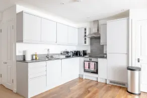 Beautifully Refurbished 2BD Flat- Clapham - Image 2