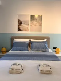 Cozy and fresh apartment with a view - Image 2