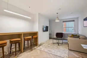 Two Bed Apartment in Reading - Image 3