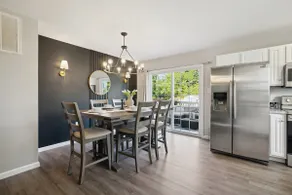 Stylish & Cozy Getaway in Historic Culpeper - Image 4