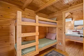 Monument Log Cabin - Image 2