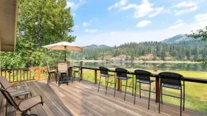 Beautiful Garden Getaway on the Pend Oreille River - Image 3