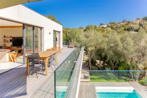 Modern villa with private pool just two minutes from the sea. - Image 4