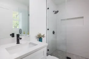 Modern N Austin Home-3 Mile Domain-9 mile Downtown - Image 5