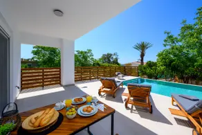 Aelia Luxury Villa - Image 5