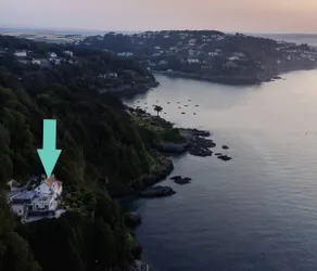 Bar Lodge - Panoramic Salcombe & sea views - Image 2
