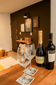 7 minutes from the airport/with barbecue and garage - Image 3