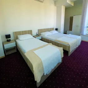 Lux Apartments 2 - Image 4