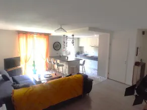 Comfortable apartment with pool - Image 2