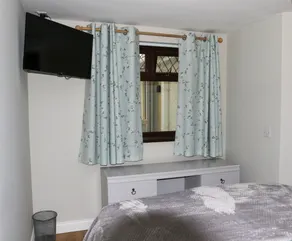 The Snug At Kingfisher Cottage - Image 2
