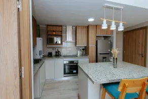 Luxurious apartment with amenities - Image 2