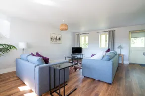The Stables - Stylish cottage | hot tub | parking - Image 3