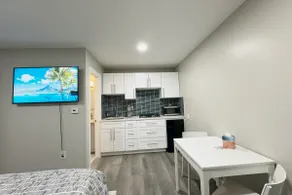 04Beautiful & private 1BD Hotel/Apart with kitchen - Image 2