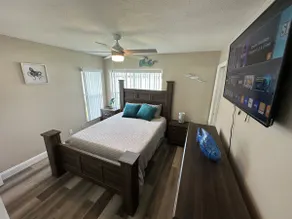 Weeki Wachee - Fam Fun Manatee Oasis heated pool - Image 4