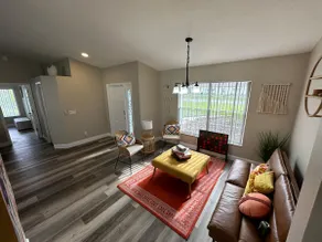 Weeki Wachee - Fam Fun Manatee Oasis heated pool - Image 3