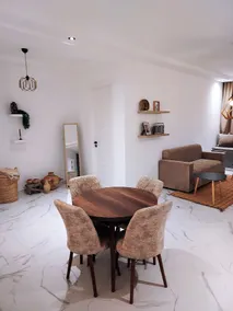 Entire house with private rooftop - Image 3