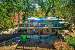 Hottest Property on the Lake! Views Forest Private - Image 2