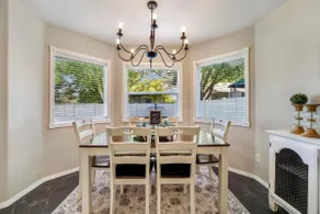 Near St. Luke’s, 4 BR, 3 car garage - Image 3