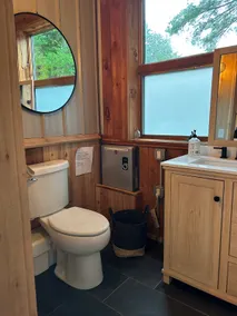 South Skaneateles secluded studio on 45 acres - Image 4
