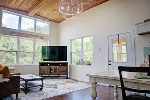 Magnolia Farmhouse | Relax w/ King Bed & Wi-Fi - Image 3