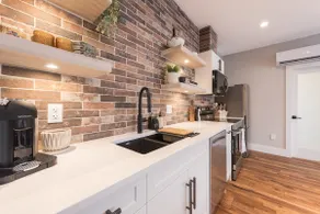 LavenderLane Studio/District 1881 - Image 2