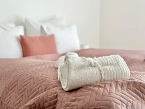 Zamárdi One Bedroom Apartment by Hi5 Apartments - Image 3