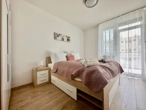 Zamárdi One Bedroom Apartment by Hi5 Apartments - Image 4