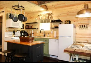 Two Tire Cabin - Image 2