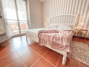 Bellavista - Apartment with terrace overlooking the lake - Image 3