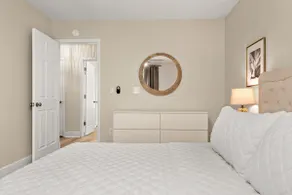 Entire Townhome Near Downtown Charleston & Airport - Image 3