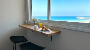 Angel Apt-Amazing SeaView-Netfix-Wifi-Free Parking - Image 2