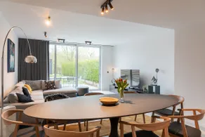 Modern & Spacious House - Image 4
