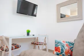 Beachside apartment - Image 2