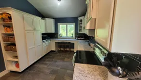 Rose Mountain Lodge - Image 4