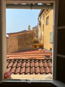 Appartement avec vue sur la mer situé dans la partie ancienne de Menton. Unique bien équipé - Image 5
