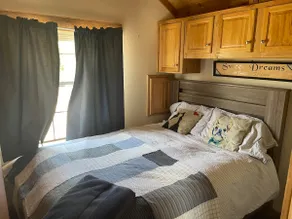 Quiet cabin on the Brazos - Image 3