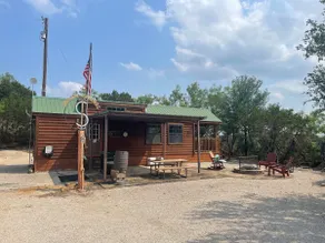 Quiet cabin on the Brazos - Image 2
