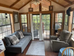 Quiet cabin on the Brazos - Image 4