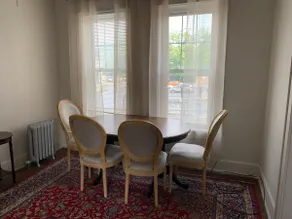 Downtown 3BR | Free Parking & Spacious Stay - Image 5
