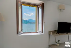 Mini Magic: AC Wifi Lake Como View - Image 4