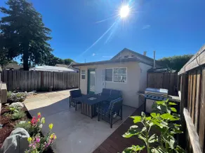 The Little House — 2BR 1 BA / Kitchen / Patio - Image 2