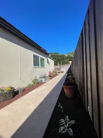 The Little House — 2BR 1 BA / Kitchen / Patio - Image 3