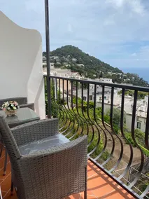 Capri Suite Dreams - Image 5
