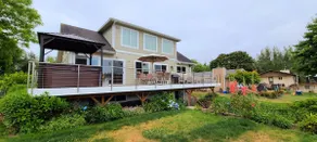 Waterfront Beach House - Image 2