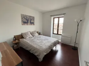 Apartment in the center of Houdan - Image 4