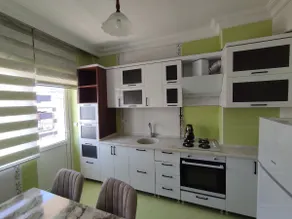 3 Bedroom Central Apartment For 8 People. Floor 3 - Image 3